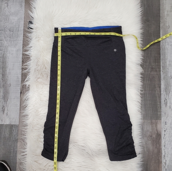 Tangerine cropped leggings with side zippers - Picture 2 of 10